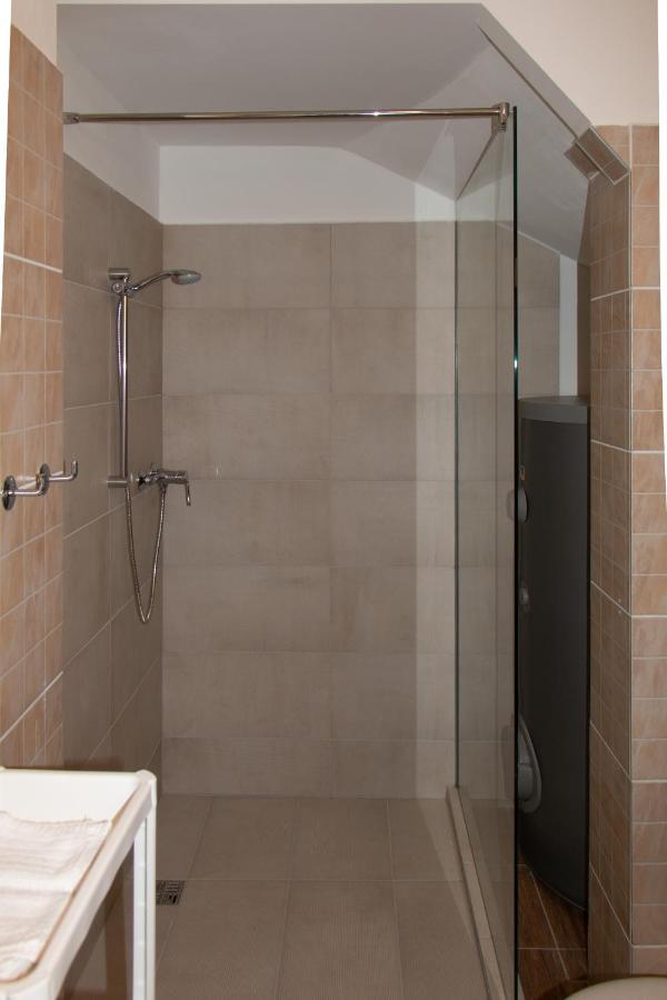 Poroszlay Apartman Debrecen Dış mekan fotoğraf