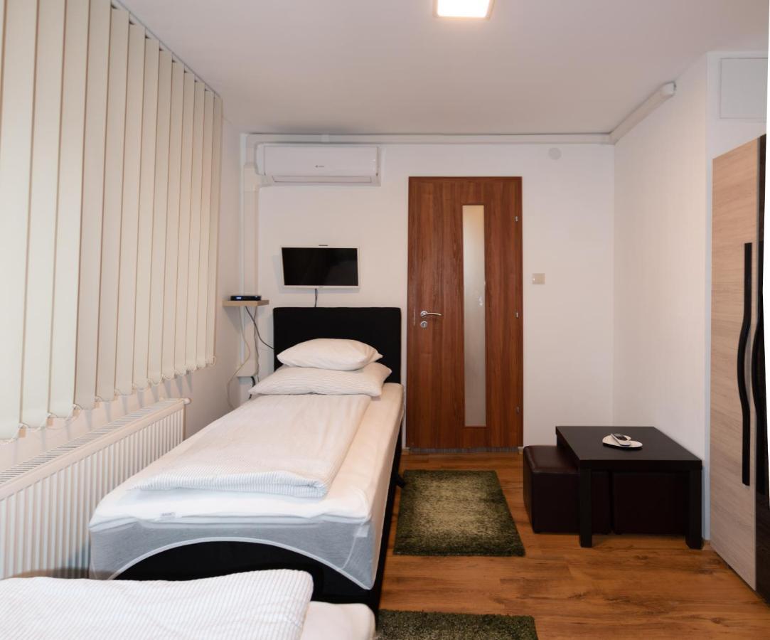 Poroszlay Apartman Debrecen Dış mekan fotoğraf