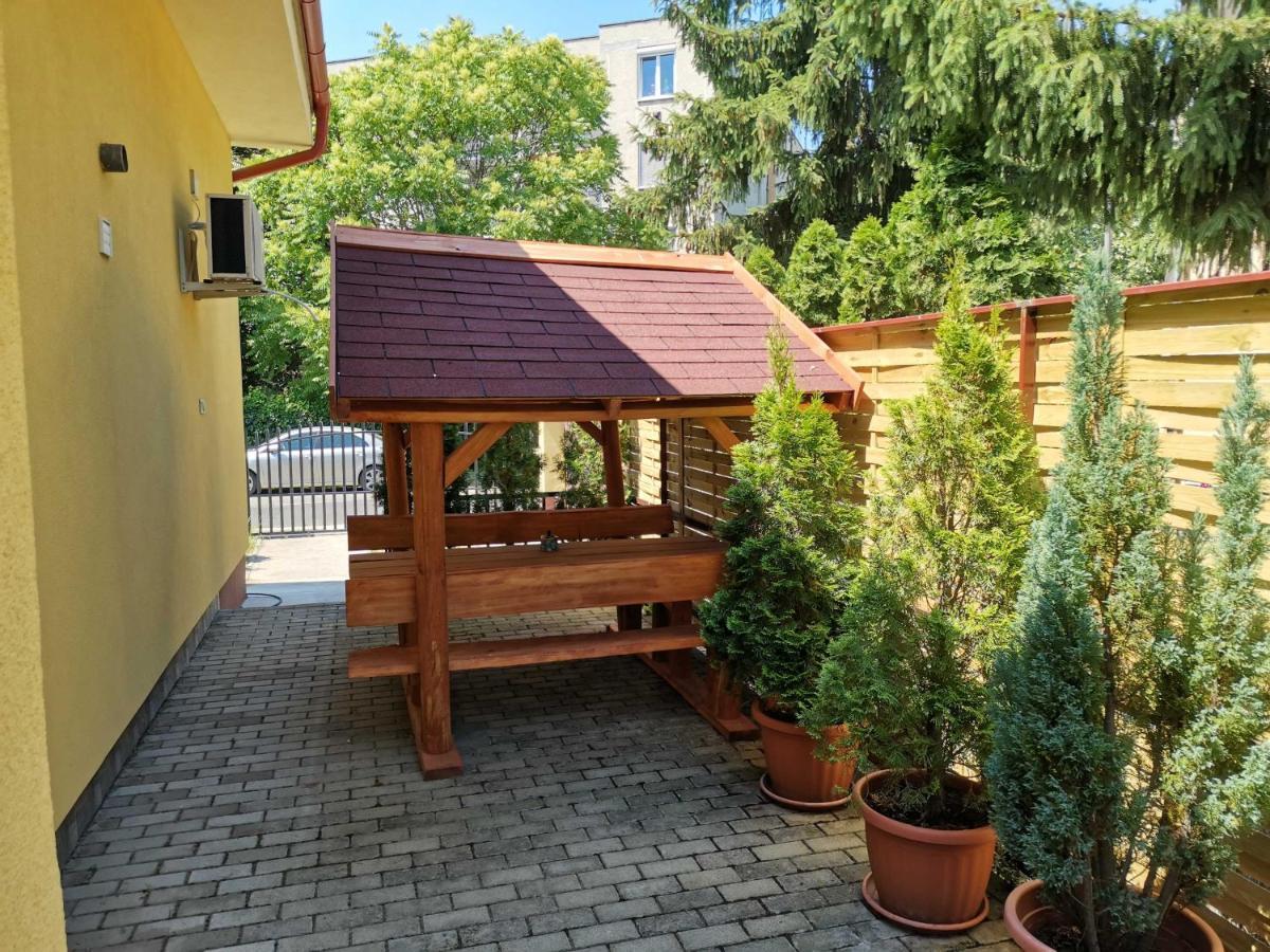 Poroszlay Apartman Debrecen Dış mekan fotoğraf
