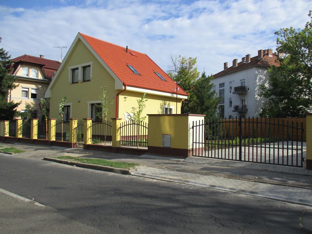 Poroszlay Apartman Debrecen Dış mekan fotoğraf