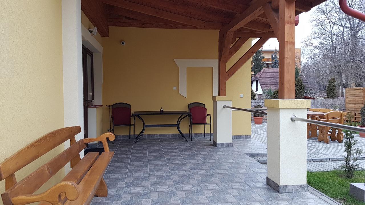 Poroszlay Apartman Debrecen Dış mekan fotoğraf
